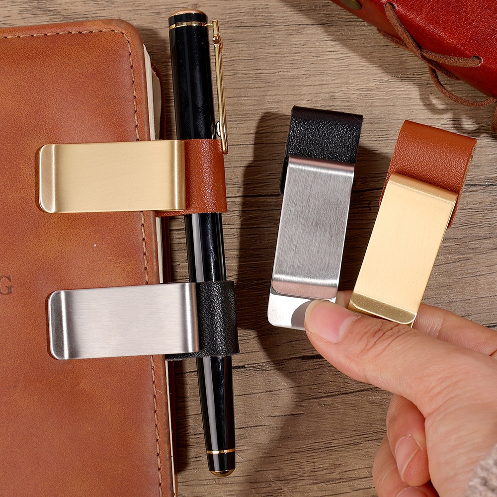 Vintage Leather Journal Notebook - ที่ใส่ปากกาหนังทำมือสไตล์วินเทจ พร้อมคลิปหนีบทองเหลืองและสแตนเลส ดีไซน์พกพาสะดวก ใช้เก็บสมุดบันทึก กระดาษ หรืออุปกรณ์สำนักงาน